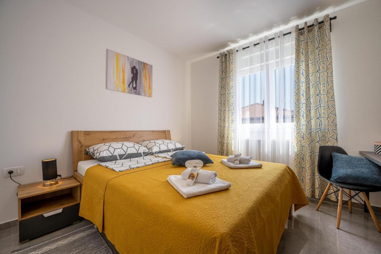 Domus Alba Apartments Pula Exterior photo